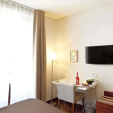 Oca Ribeira Do 3* Порту