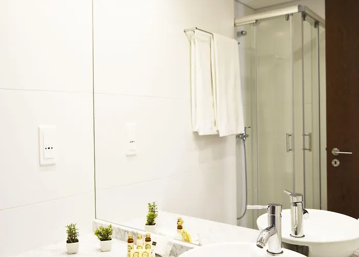 Oca Ribeira Do 3* Porto