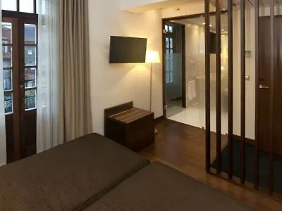 Oca Ribeira Do 3* Порту