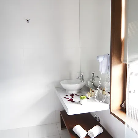 Oca Ribeira Do 3* Porto